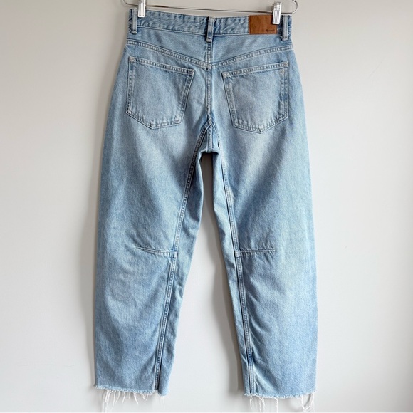 Madewell The Darted Barrel Leg Jean Size 25 Edmonson Wash Rigid NU023 - Picture 8 of 16